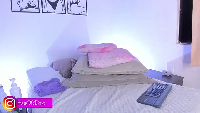 ellie_mcdonald Chat XXX in diretta