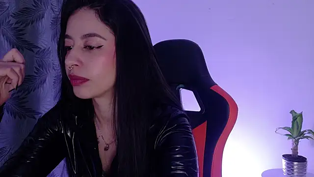 Misscarolsph: онлайн-секс-чат