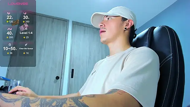 แชท XXX สดของ LOBO_ALPHA