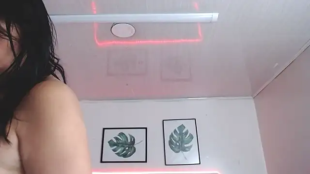 selena_yourmilf Chat XXX live
