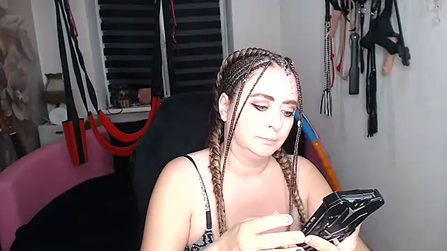 MISSgoddessMARIA – Naživo XXX chat