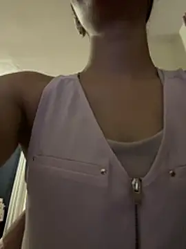 karlatiburcio's Live XXX Chat