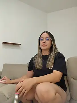 Dani_javi Chat XXX in diretta