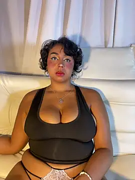 SamaraDesire Adlı Modelin Canlı XXX Sohbeti