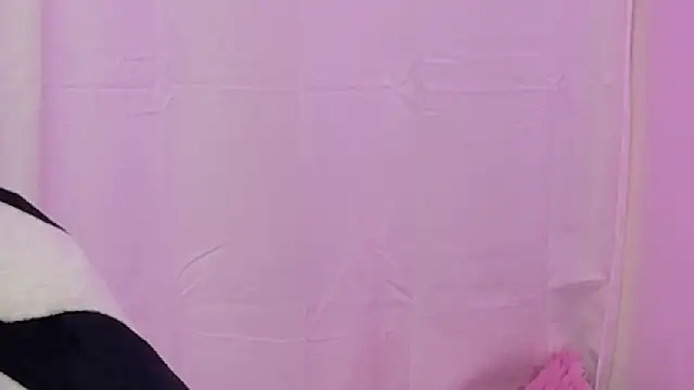 Chat +18 de Sachi_Meow ao vivo