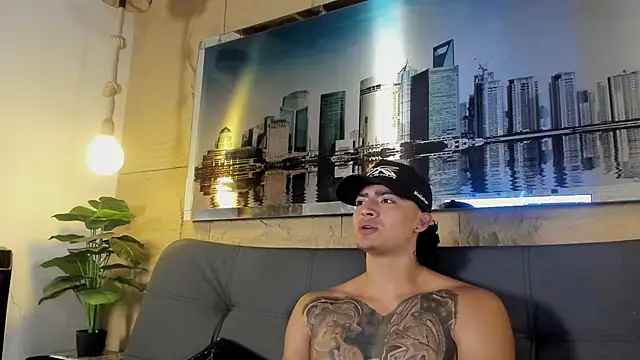 Chat +18 de elliot_colton ao vivo