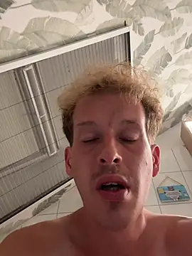 Webkamerová show creampieboytim