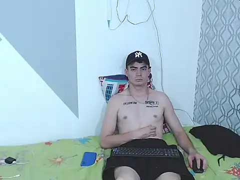 Zac_Efront Webcam-Show
