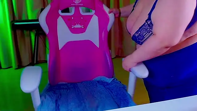 Ariakashi Adlı Modelin Canlı XXX Sohbeti