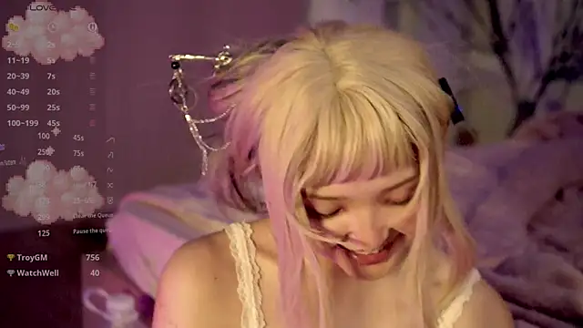 Chat +18 de Linhmew ao vivo