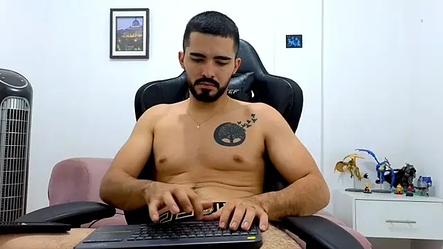 Czat XXX na żywo – Massimoo_07