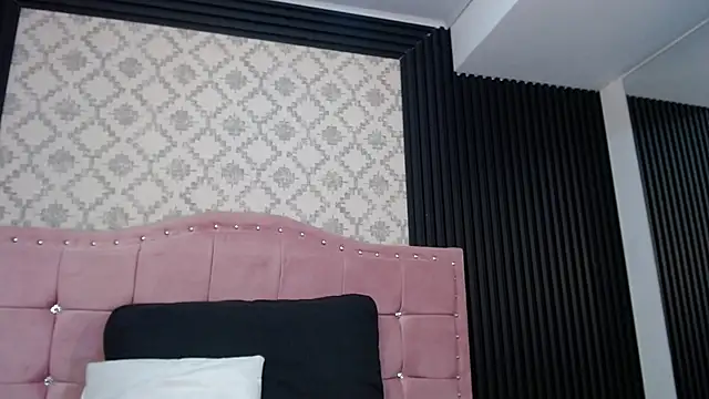 Chatroom XXX en direct de SaraLjordad