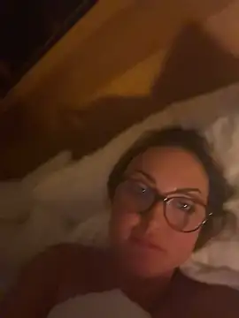 Crystal_xox Adlı Modelin Canlı XXX Sohbeti