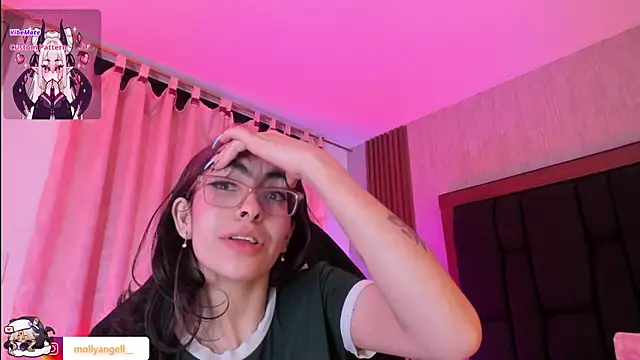 Molly_A 现场XXX聊天