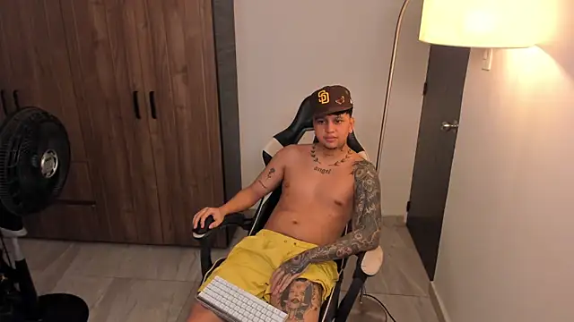 Jake_simons Live XXX-chat
