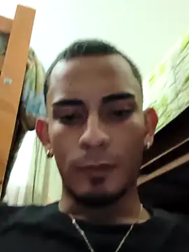 Exlifer Chat XXX live
