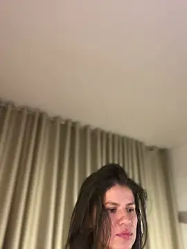 Zandrina 라이브 XXX 채팅