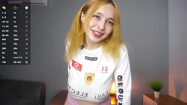 HannaHayles Chat XXX in diretta