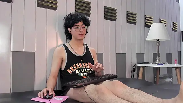 Chat +18 de ElliotNoir ao vivo