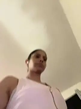 karlatiburcio's Webcam Show