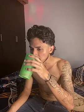 Kriss_Edwards 라이브 XXX 채팅