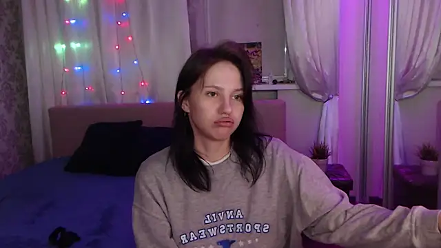 Zlata888 现场XXX聊天