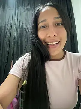 Amelia_Rivas Adlı Modelin Canlı XXX Sohbeti