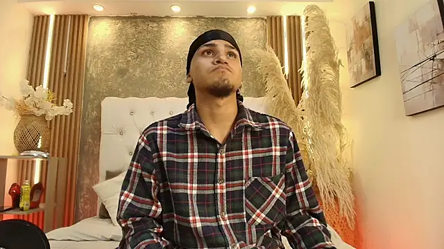 Andy_Deep Live XXX Chat