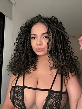 Curlyierr – Live XXX-chat
