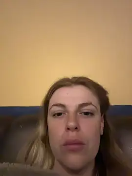 Czat XXX na żywo – HarrietDart