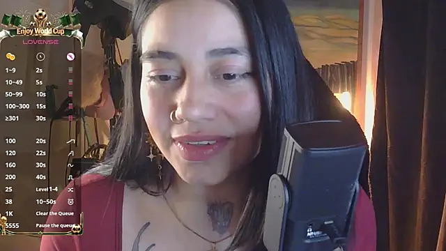 XXX chat uživo modela val_bardot
