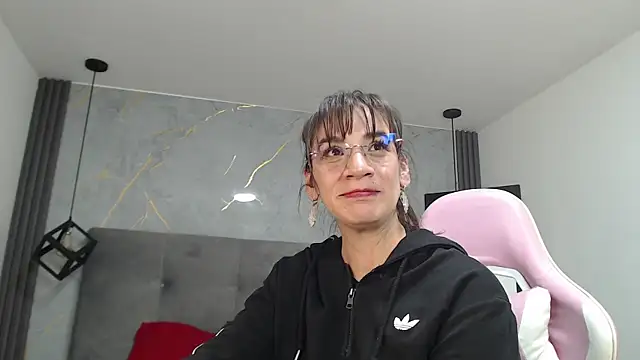JessiDovee Live XXX Chat