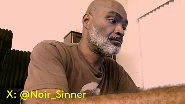 sinnernoir's Live XXX Chat