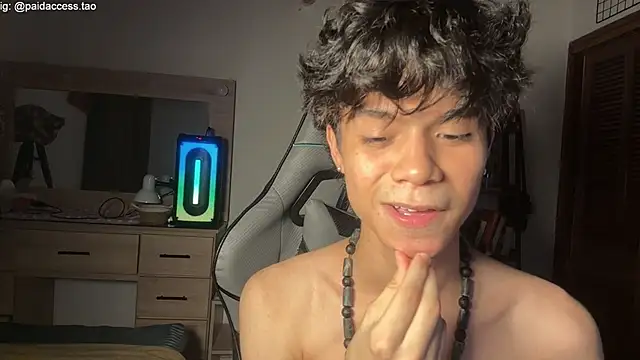 OopsAgain_ Live XXX-chat