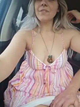 Chatroom XXX en direct de ScarletCallings_420