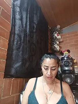 Alexandrina 라이브 XXX 채팅