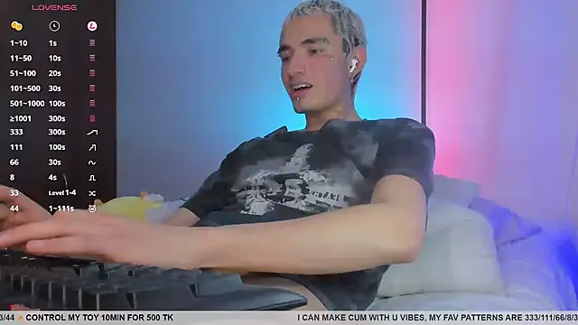 santikhalifan Webbikameraesitys