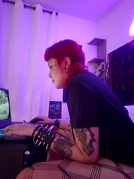 צ'אט XXX בשידור חי של Sarah-Stoner