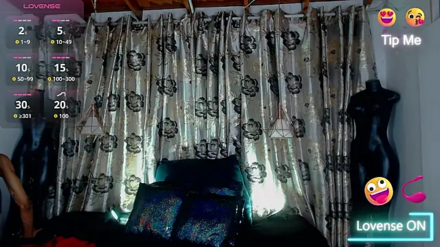 Hecate_dolln Live XXX chat