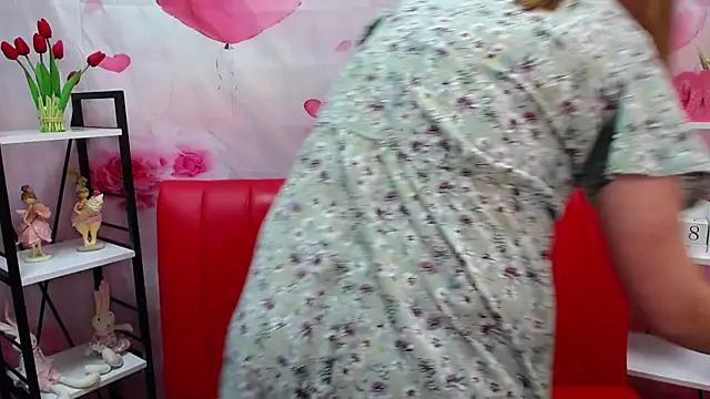دردشة FreyaDak الجنسية المباشرة