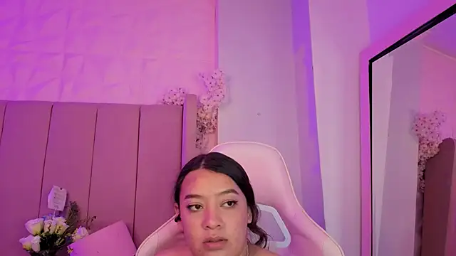 Chat +18 de MollyBigBoobs12 ao vivo