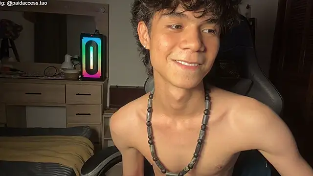 OopsAgain_ live XXX chat