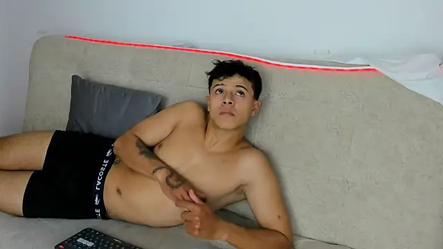 _Alex_Colton 即時 XXX 聊天