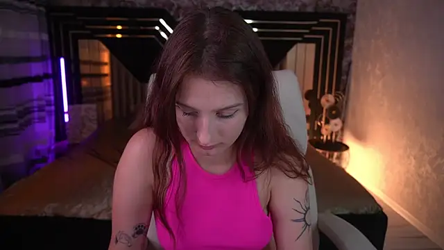 VikVikLove's Live XXX Chat