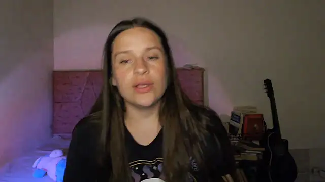 XXX chat uživo modela Serenity
