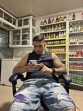 OliverWest04 – Naživo XXX chat