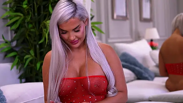 RoseDolll's Live XXX Chat