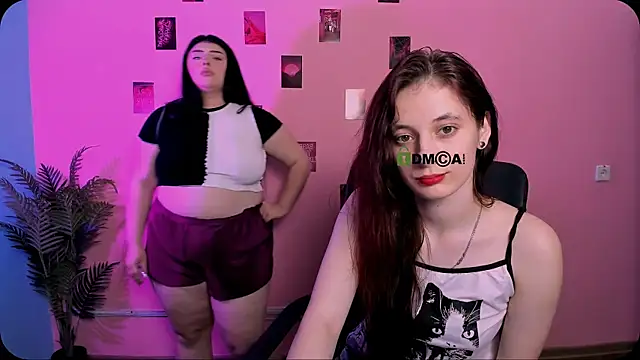 nami_glow – Kamerová šou