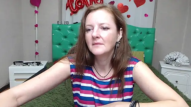MeganPirs élő XXX-chatje