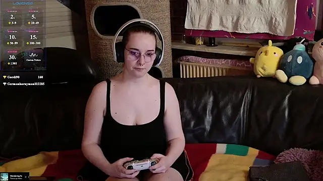 Chat XXX en directo de GamerGirl_Eve